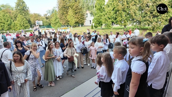 На Чернігівщині цього навчального року майже 6 тисяч дітлахів пішли у перший клас