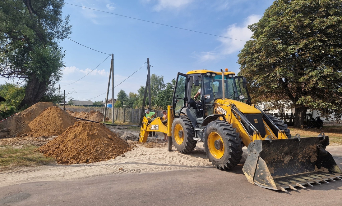 На самому прикордонні Чернігівщини будують водогін між обстрілами