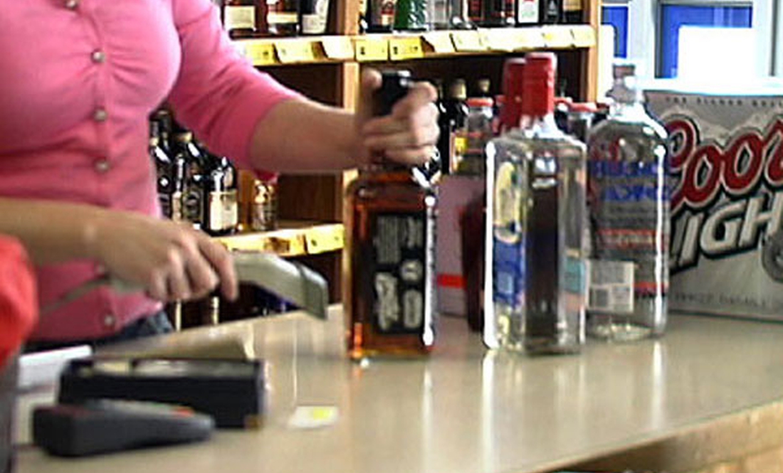 Чернігівська міська рада: повідомляйте про «точки» продажу алкоголю на 102