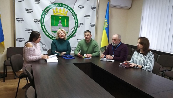 У Новгород-Сіверському районі тепер можна отримати документи, які посвідчують особу громадянина України - запрацювала ДМС