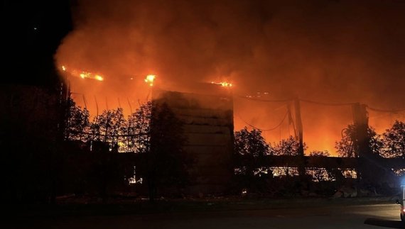 Після пожежі фабрика... набирає працівників. Обіцяють 26 тисяч зарплати