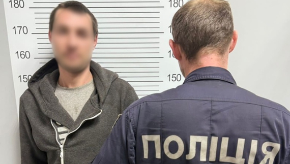 Конфлікт під чаркою: на Чернігівщині чоловік жорстоко побив знайомого
