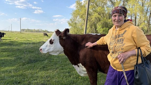 Катерина Овраменко з улюбленицею безрогою Липою