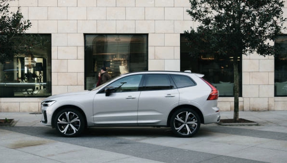 Огляд Volvo XC60: дизайн, комфорт та технології