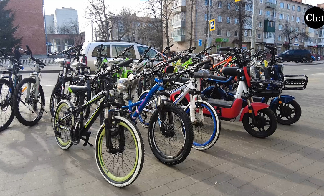 Чернігівці на велосипедах: наскільки зручне місто для роверів?
