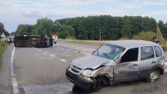 На Чернігівщині у ДТП постраждало 14 людей, серед них — двоє дітей