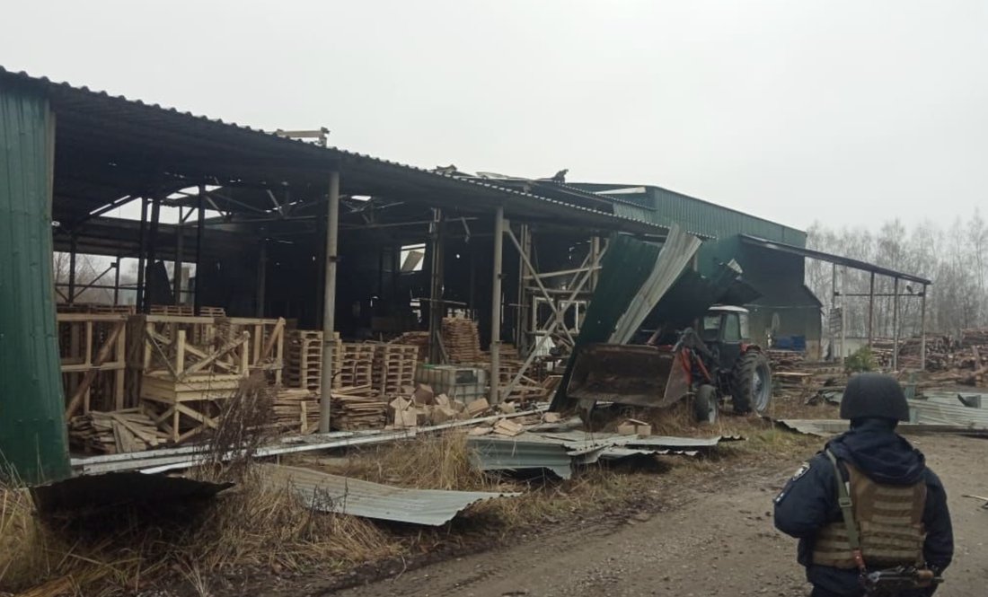 Російські дрони атакували прикордонне місто на Чернігівщині