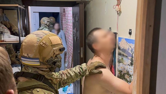 На Чернігівщині судитимуть наркоділків - торгували амфетаміном у статуетках
