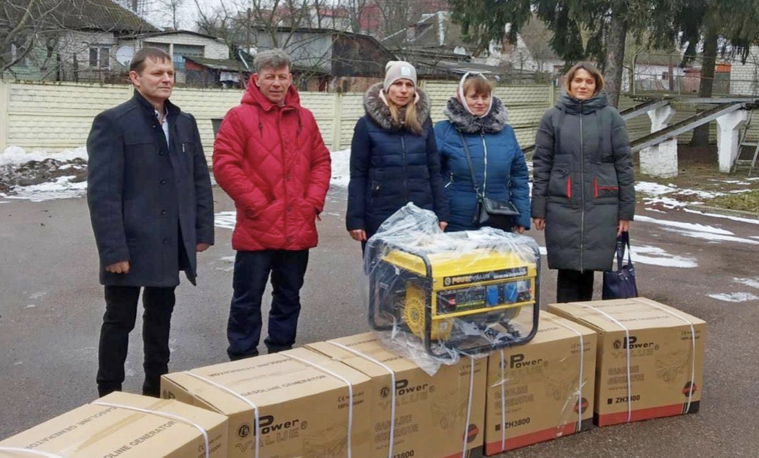 Новини громад: на Коропщини медзаклади тепер з новенькими 12 генераторами, у Борзні - новою пожмашиною, а Куликівка подарувала ЗСУ «очі»