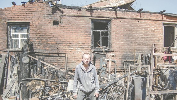 Володимир Зосинець на згарищі