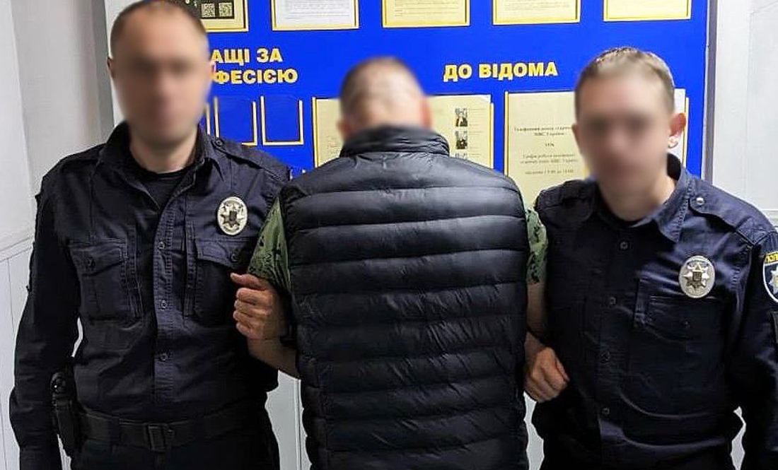 Ніж у живіт: на Чернігівщині чоловік поранив знайомого під час п'яної сварки