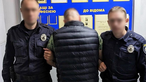 Ніж у живіт: на Чернігівщині чоловік поранив знайомого під час п'яної сварки