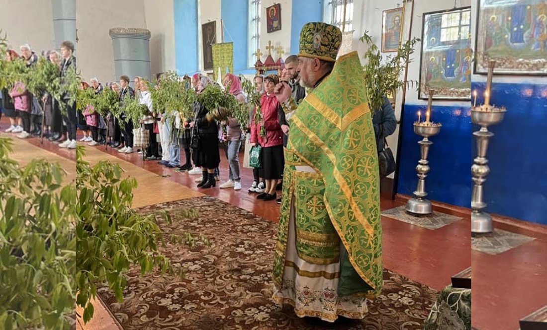 Протоієрей Іван Малетич провів святкове богослужіння у Свято-Троїцькій церкві с.Виблі