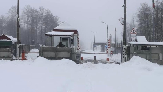 Білоруські прикордонники скаржаться на українських на Чернігівщині: наводять зброю у бік прикордонних нарядів, показують образливі загрозливі жести