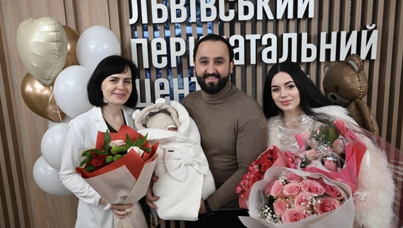 Колишній очільників патрульної поліції Чернігова показав новонародженого сина