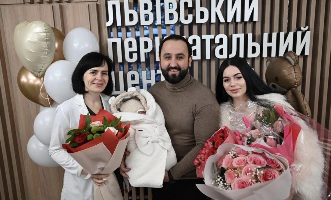 Колишній очільників патрульної поліції Чернігова показав новонародженого сина