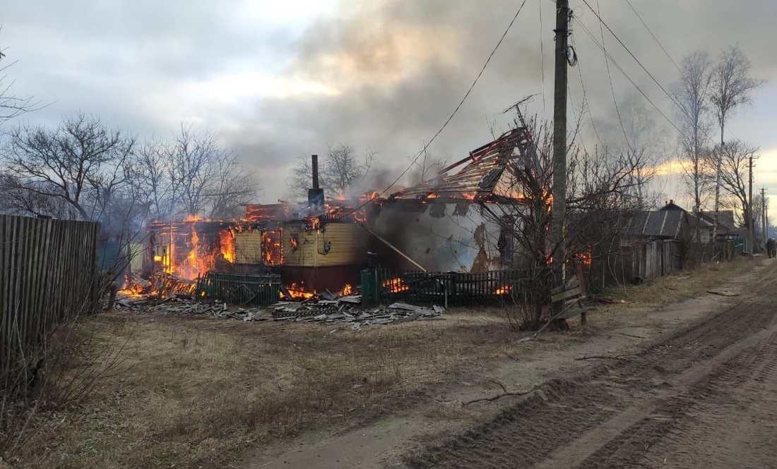 На Чернігівщині селяни закидали коктейлями молотова ворожу техніку