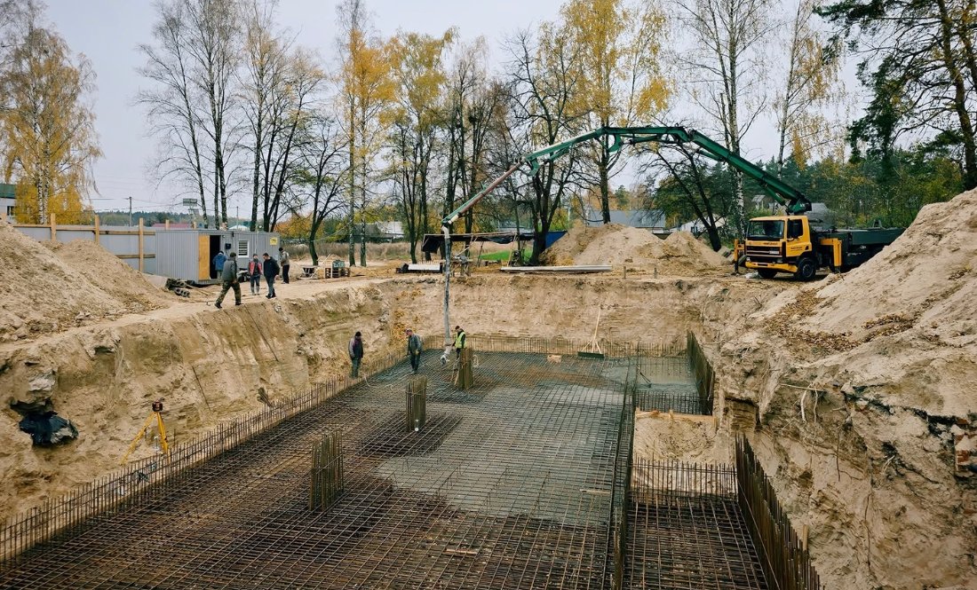 Замість зруйнованого сільського клубу - Центр розвитку громади: у мережі показали, як подовжує відбудовуватися Ягідне