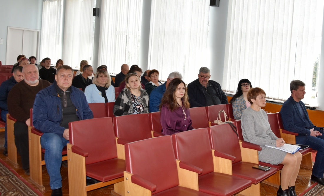 "Можна було б облаштувати гуртожиток для учнів": у селищі депутати відмовилися від двох приміщень