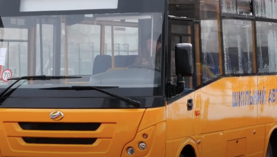 Чернігівщина купить 13 шкільних автобусів: хто отримає