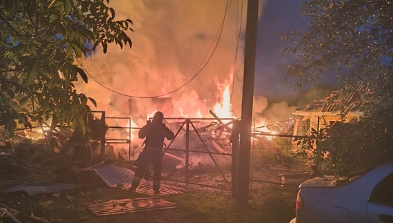 Пожежа після удару безпілотника. Бахмацька громада, 14 липня 2026 року