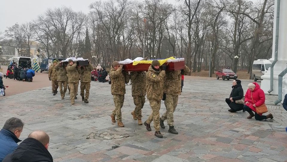 У Чернігові та Ніжині ховали бійців ЗСУ, які загинули на Донеччині