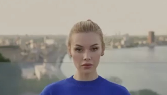 На «Міс Всесвіт» покажуть кадри розбомблених будинків Чернігова