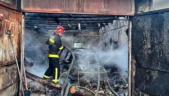 Чоловік згорів разом з автівкою: що відомо про трагедію на Чернігівщині