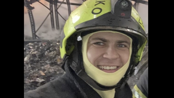 У Носівці попрощалися з Михайлом Проценком, рятувальником, який загинув на складах «Рошену» в Яготині