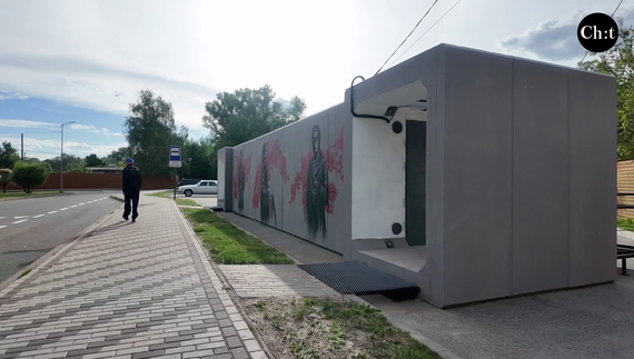 Потрапити всередину можна лише після сигналу тривоги