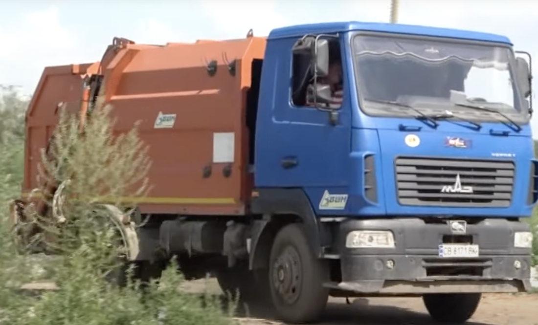 На сміттєзвалищі вантажнику придавило голову. Загинув на місці