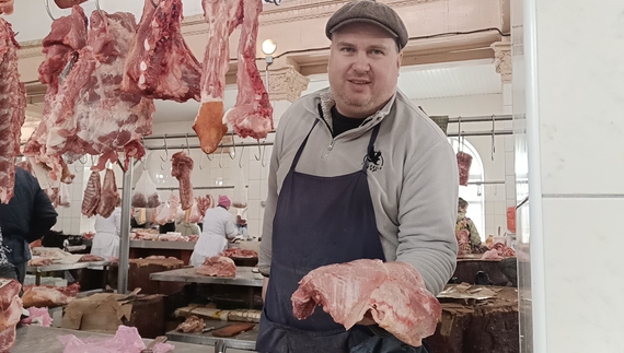 Григорій Юрченко, Чернігів, центральний ринок