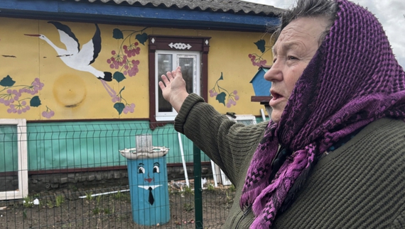 Хатою з журавлем звуть будинок Ольги Родікової з Соснівки на Корюківщині