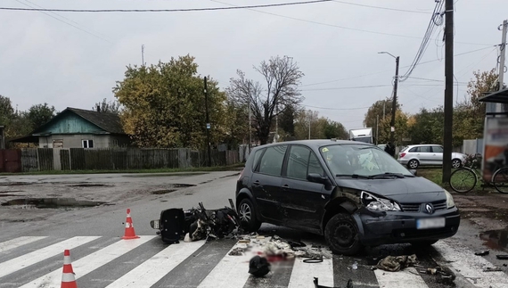 Водій мопеда загинув: подробиці аварії у Мені. Фото Нацполіції