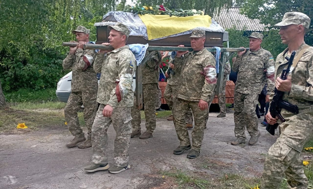 На Чернігівщині поховали двох Героїв, які загинули на Донеччині