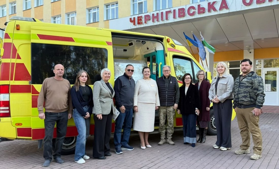 Обласна дитяча лікарня отримала швидку з інкубатором для новонароджених