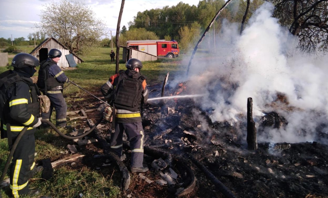 Вогнеборці ліквідували пожежу на Новгород-Сіверщині
