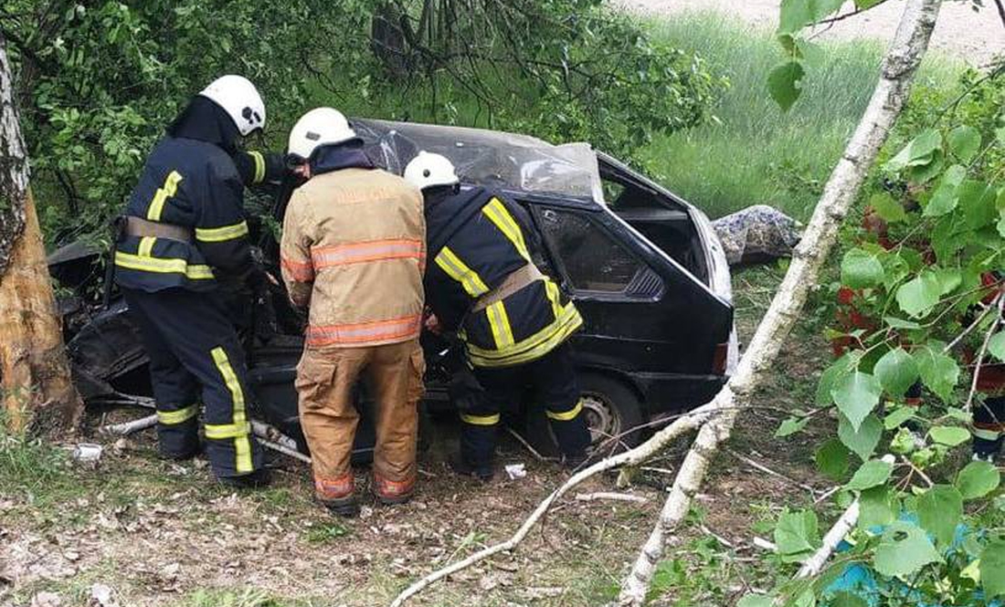 Смертельна ДТП на Чернігівщині: одна людина загинула, дві – в лікарні