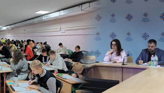 Батьки чернігівських школярів скаржаться на якість "дистанційки": як реагує влада