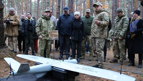 Міністерка закордонних справ Німеччини їздила до чернігівських прикордонників