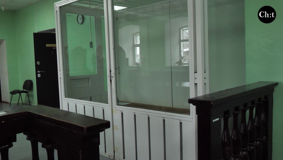 За відсутності головних дійових осіб судового процесу, розгляд у справі перенесли