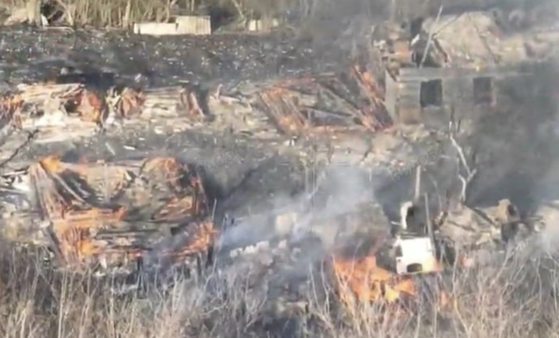 Масштабна пожежа після обстрілів: ситуація на Чернігівщині на ранок 8 березня