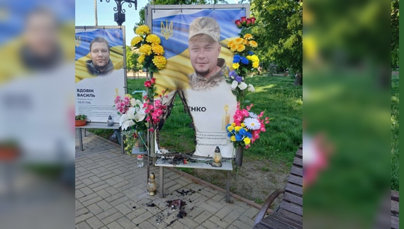 У Прилуках обгорів банер на Алеї загиблих захисників: версії
