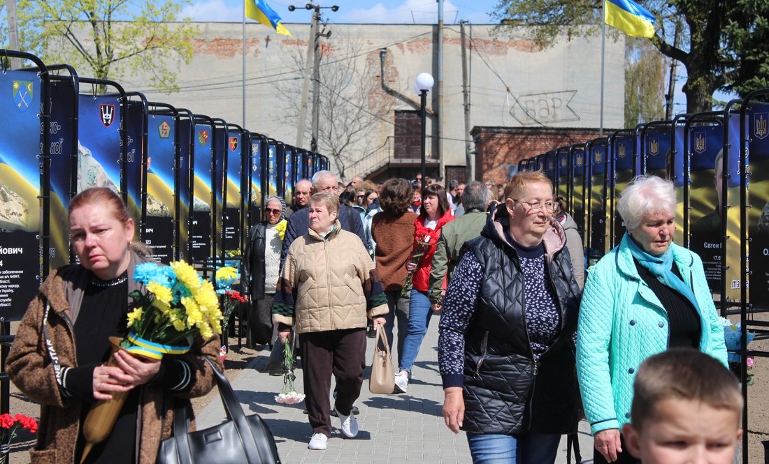 У громаді на Чернігівщині відкрили зразу дві Алеї Героїв