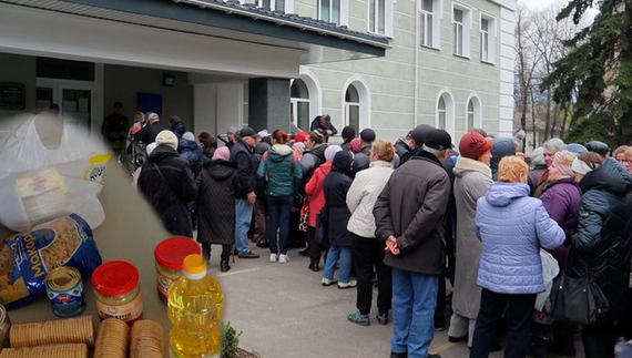 У Чернігові та 13 громадах будуть давати гуманітарку – але не всім