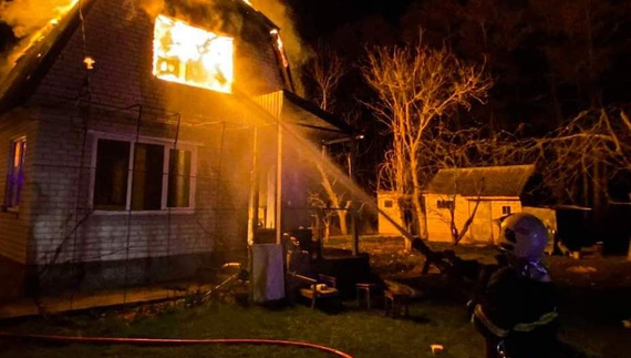 Під Черніговом горів дачний будинок. Що відомо про пожежу