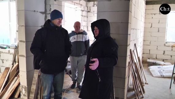 Після життя по чужих оселях родина твердо вирішила відновлювати батьківську хату