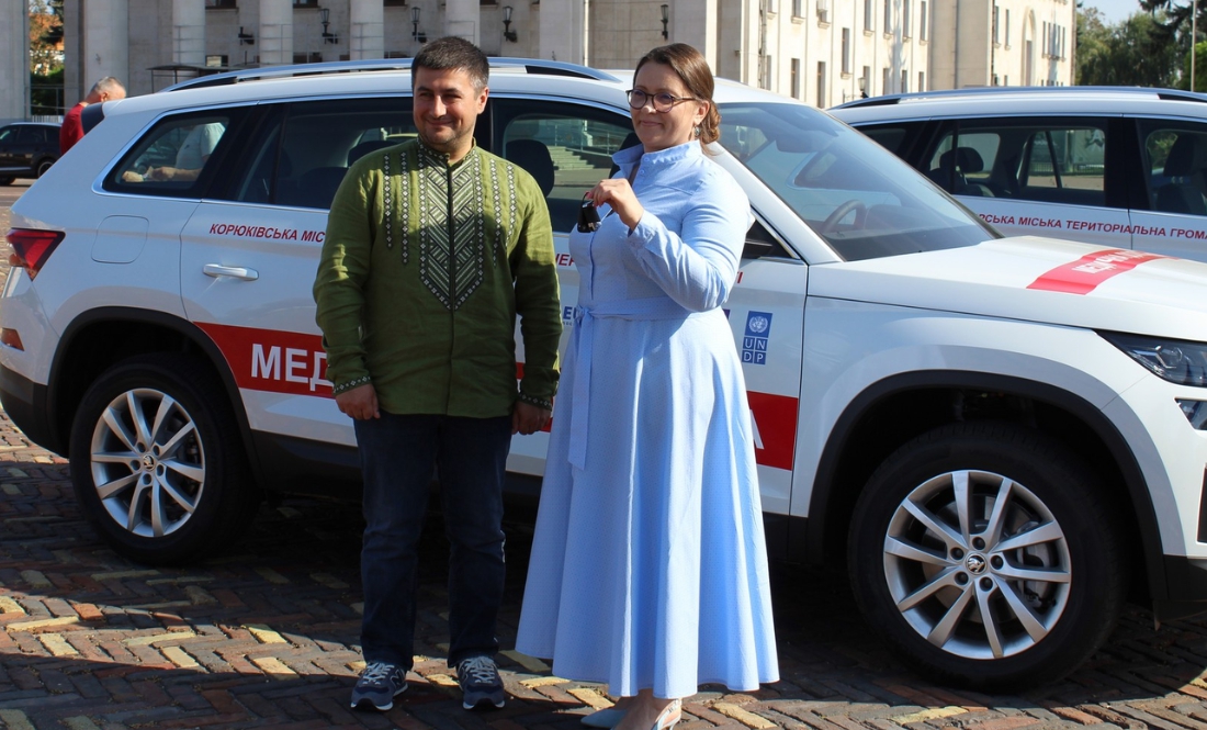 Спеціалізовані медичні автівки поїхали в дві прикордонні громади