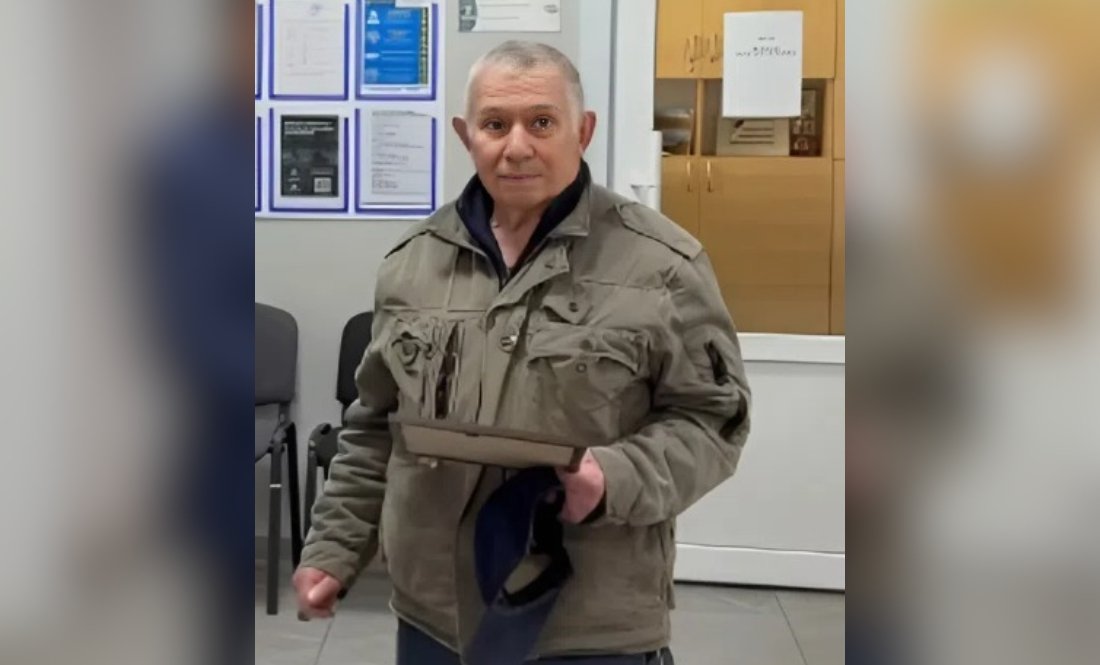 У громаді обрали кращого двірника: який подарунок він отримав