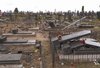 Ворожий дрон поцілив прямісінько в одну з могил